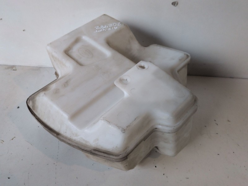 Recambio de deposito limpia para land rover range rover sport 508ps referencia OEM IAM AH2217A645AD  
