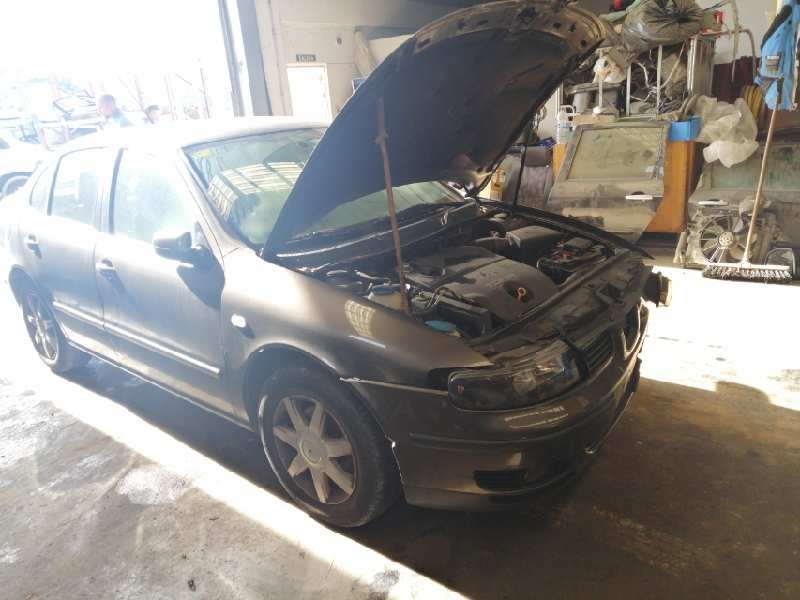 seat toledo (1m2) del año 2003