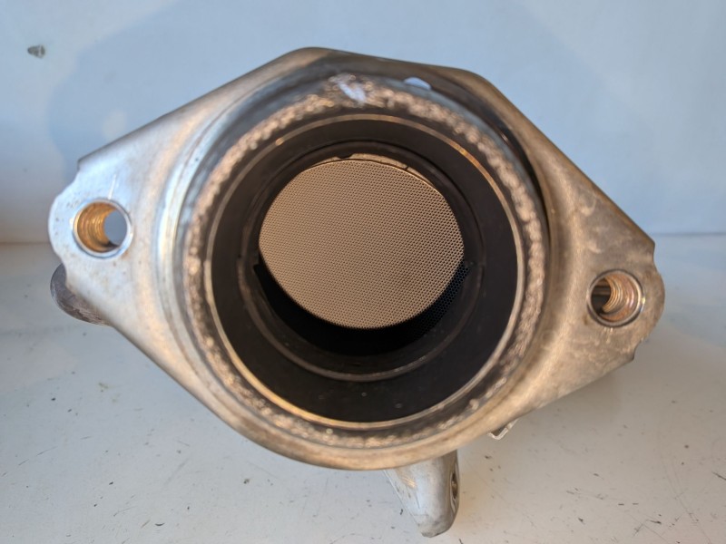 Recambio de catalizador para toyota c-hr (x10) 2zr referencia OEM IAM   