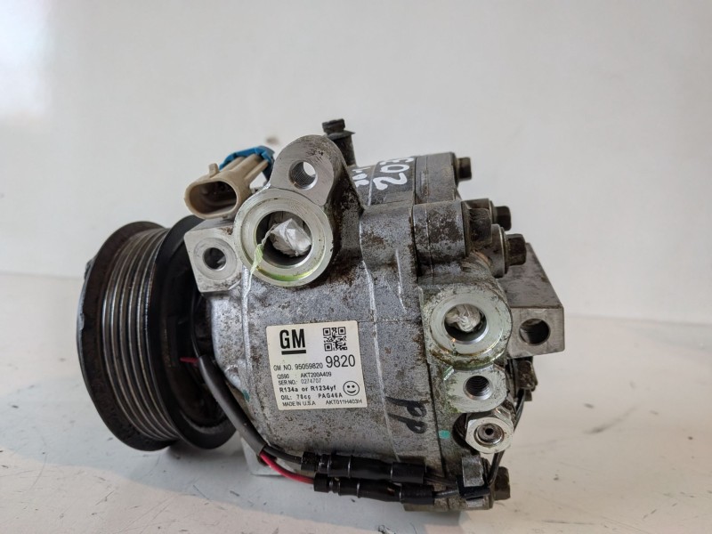 Recambio de compresor aire acondicionado para chevrolet trax a17dts referencia OEM IAM 950598209820  
