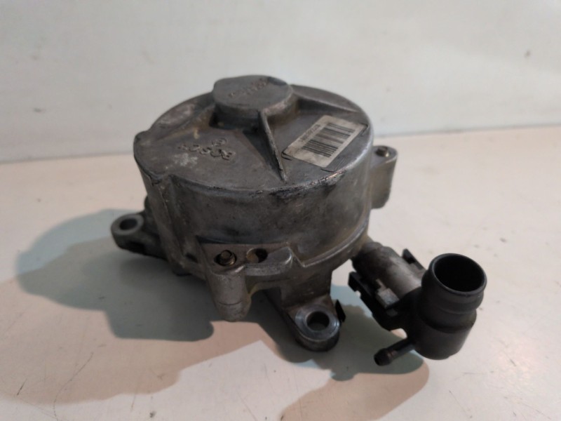 Recambio de depresor freno / bomba vacio para renault laguna iii berlina m9r742 referencia OEM IAM 8200683981  
