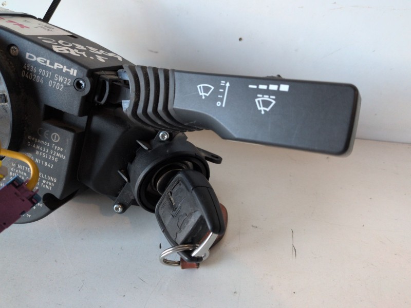 Recambio de mando luces para opel vectra c berlina y22dtr referencia OEM IAM 13165349  