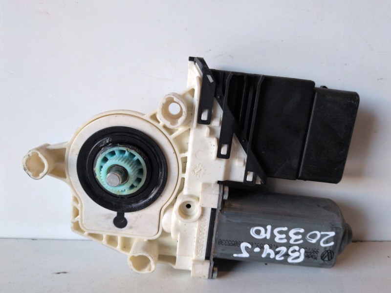 Recambio de motor elevalunas trasero derecho para volkswagen passat variant (3c5) bkp referencia OEM IAM 1K0959704F  