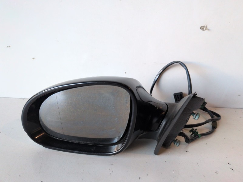 Recambio de retrovisor izquierdo para volkswagen passat variant (3c5) bkp referencia OEM IAM   