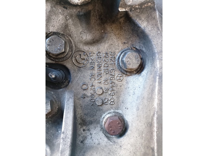 Recambio de mangueta delantera izquierda para bmw serie 1 coupe (e82) n51b30a referencia OEM IAM 3121676444303  