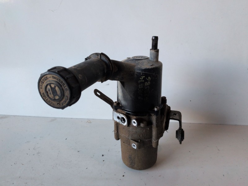 Recambio de bomba direccion para peugeot partner furgón 9h06 referencia OEM IAM 9807201780  