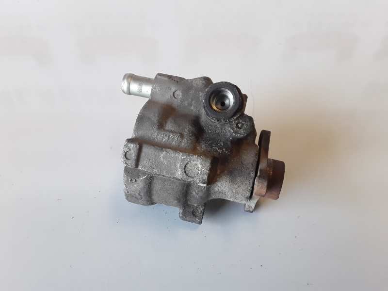 Recambio de bomba direccion para renault trafic ii furgón m9r780 referencia OEM IAM   
