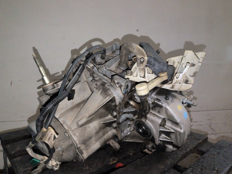 Recambio de caja cambios para peugeot 307 (s1)(04.2001) rhy referencia OEM IAM 20DP13  