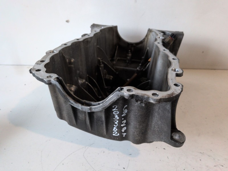 Recambio de carter para renault kangoo ii (f/kw0) k9k636 referencia OEM IAM 8200318813  