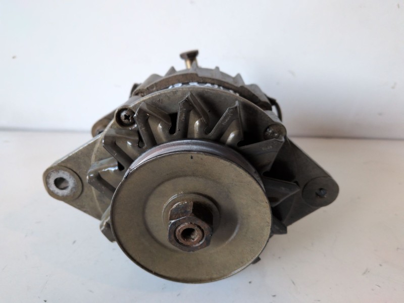 Recambio de alternador para nissan patrol (k/w 160) sd33 referencia OEM IAM   