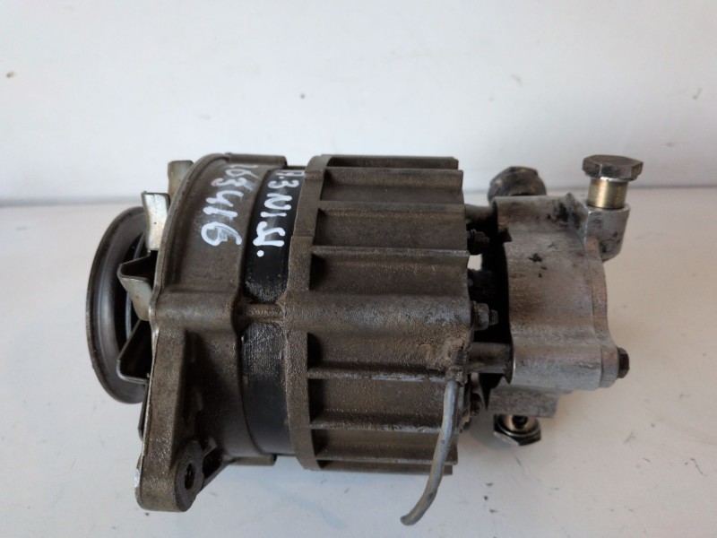 Recambio de alternador para nissan patrol (k/w 160) sd33 referencia OEM IAM   