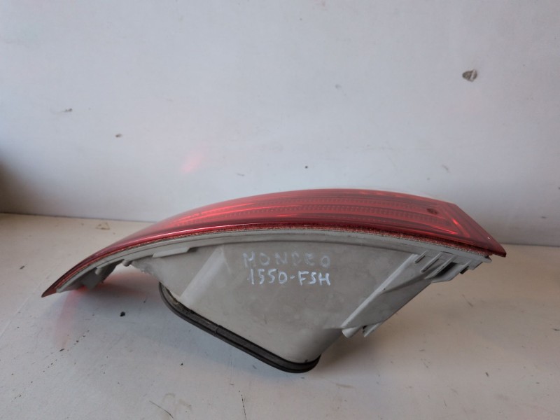 Recambio de piloto trasero izquierdo para ford mondeo berlina (ca2) qxba referencia OEM IAM   