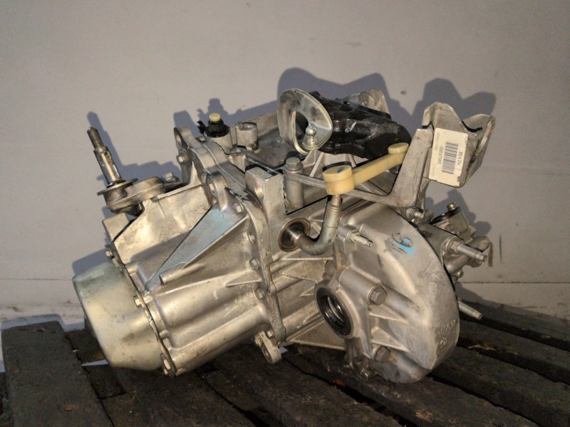 Recambio de caja cambios para peugeot 308 5fw referencia OEM IAM 20DP42  