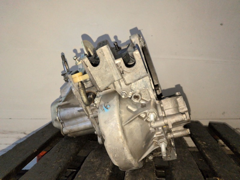 Recambio de caja cambios para peugeot 308 5fw referencia OEM IAM 20DP42  