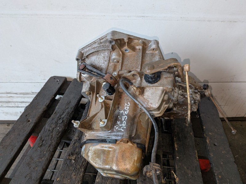 Recambio de caja cambios para citroen saxo hdz referencia OEM IAM 20CE51  