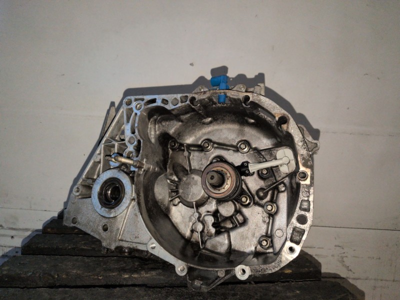 Recambio de caja cambios para renault megane ii classic berlina k4m760 referencia OEM IAM JH3142  