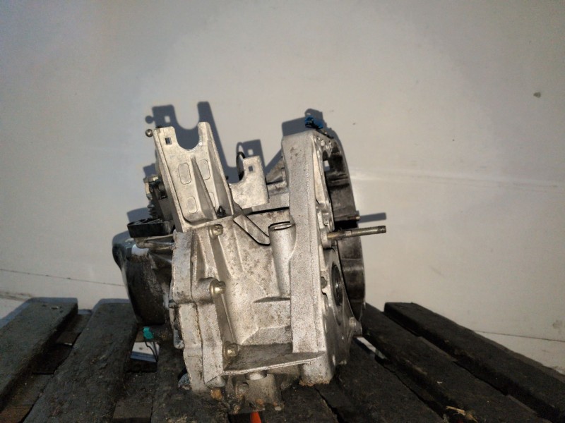 Recambio de caja cambios para renault megane ii classic berlina k4m760 referencia OEM IAM JH3142  