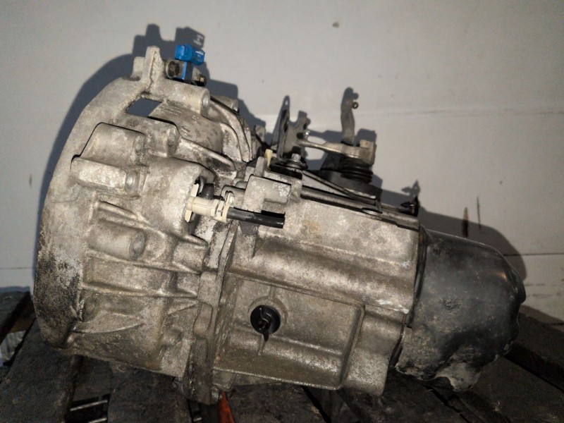 Recambio de caja cambios para renault megane ii classic berlina k4m760 referencia OEM IAM JH3142  