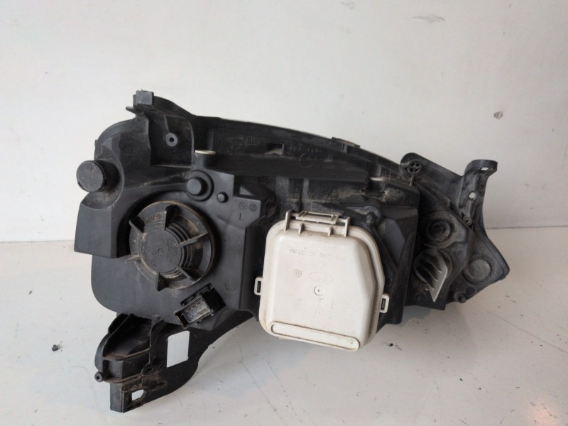 Recambio de faro izquierdo para opel corsa c z12xep referencia OEM IAM 13237263EU  