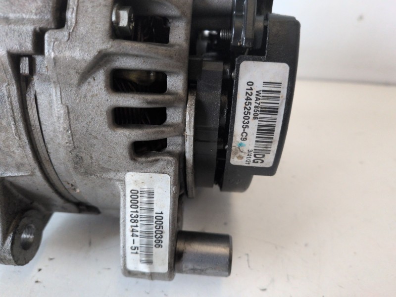 Recambio de alternador para citroen jumpy rhk referencia OEM IAM 0124525035  