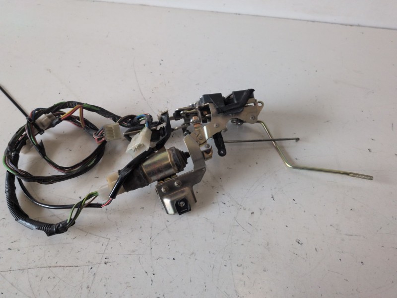 Recambio de cerradura puerta delantera izquierda para suzuki vitara (se/sf/et) g16b referencia OEM IAM   