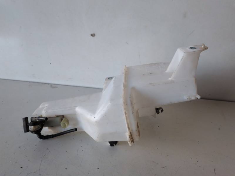 Recambio de deposito limpia para mazda cx-3 (dk) pe referencia OEM IAM D10E674870  