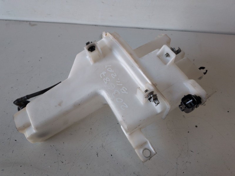 Recambio de deposito limpia para mazda cx-3 (dk) pe referencia OEM IAM D10E674870  