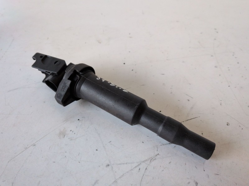 Recambio de bobina encendido para peugeot 308 5fw referencia OEM IAM 0221504470  
