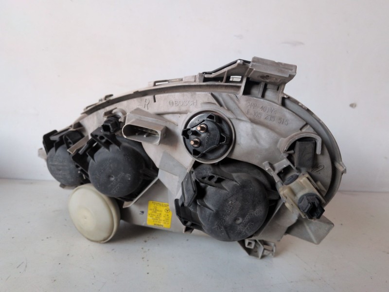 Recambio de faro derecho para mercedes-benz clase a (bm 168) 166990 referencia OEM IAM 0301152212  