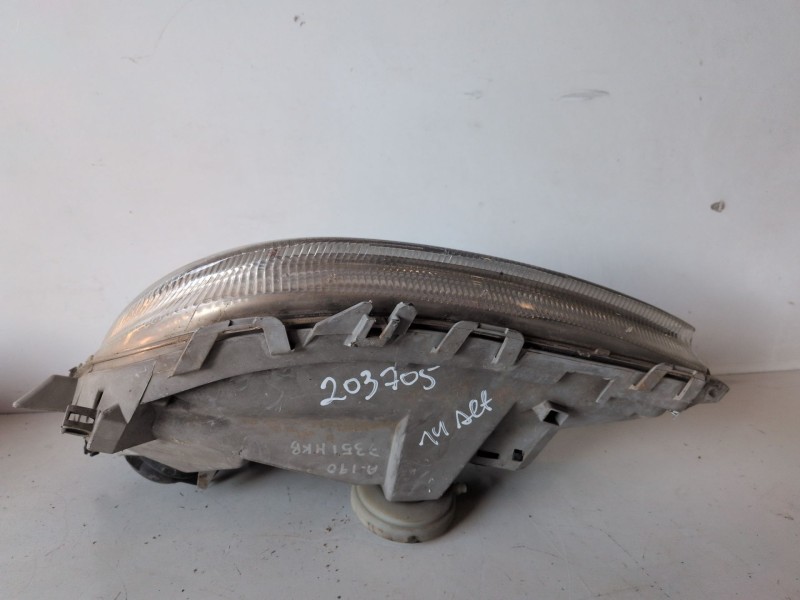 Recambio de faro derecho para mercedes-benz clase a (bm 168) 166990 referencia OEM IAM 0301152212  