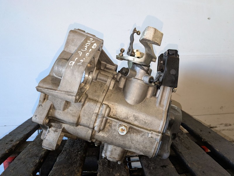 Recambio de caja cambios para seat ibiza (6l1) bby referencia OEM IAM GKT  