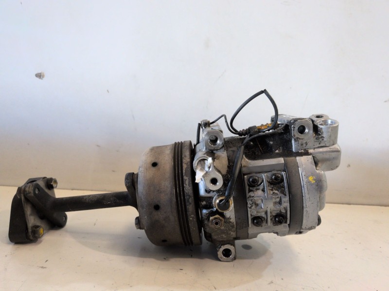 Recambio de compresor aire acondicionado para opel frontera a 25td referencia OEM IAM 4042200311  