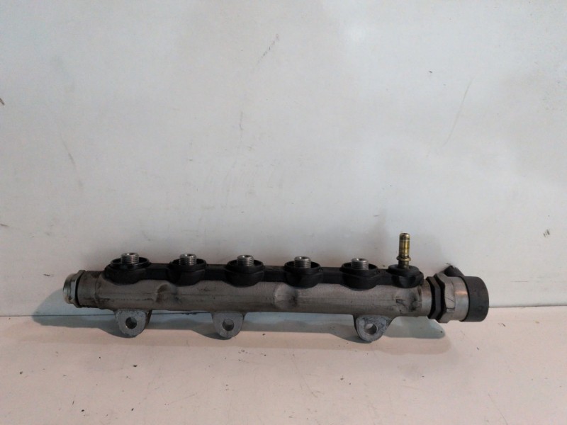 Recambio de rampa inyectora para renault laguna iii berlina m9r742 referencia OEM IAM 0445214155  