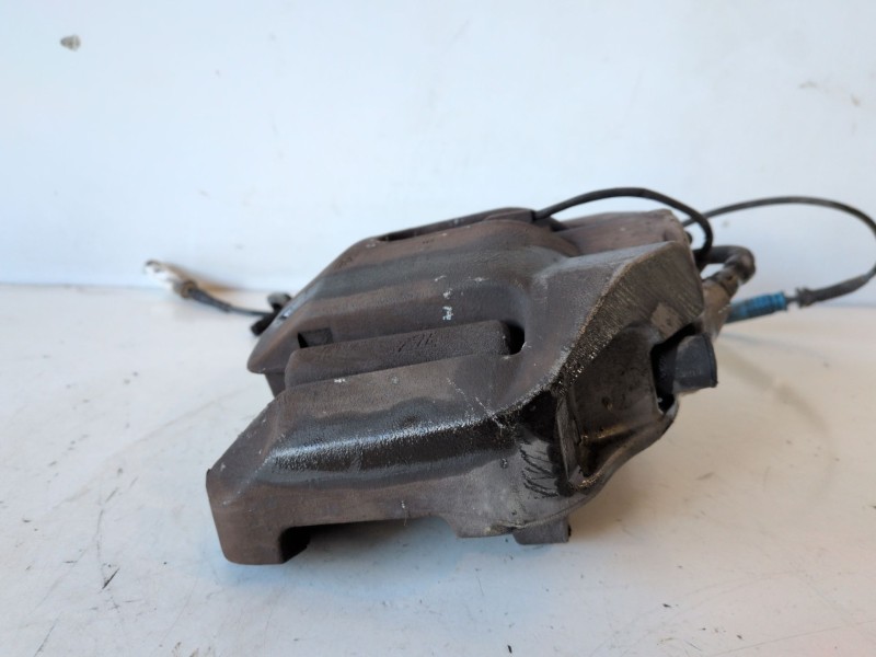 Recambio de pinza de freno delantera izquierda para bmw serie 5 berlina (e60) 306d2 referencia OEM IAM   
