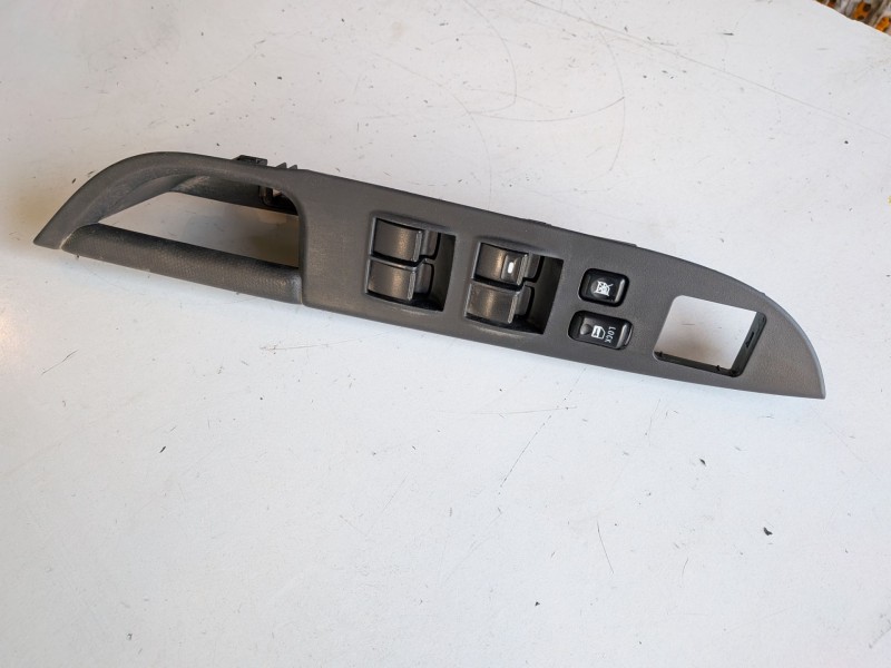 Recambio de mando elevalunas delantero izquierdo para mitsubishi asx (ga0w) 4n13 referencia OEM IAM 8608A207  