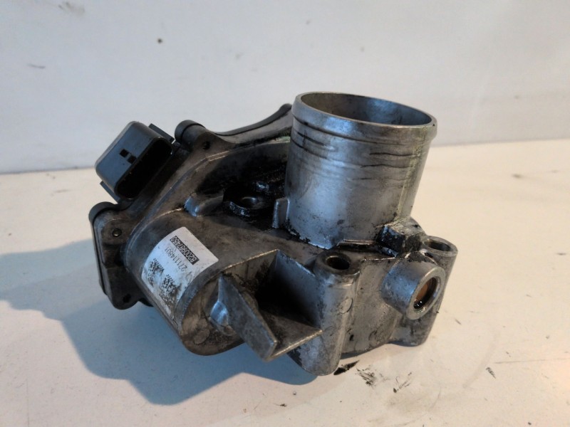 Recambio de caja mariposa para renault trafic ii furgón m9r782 referencia OEM IAM 8200987453B  