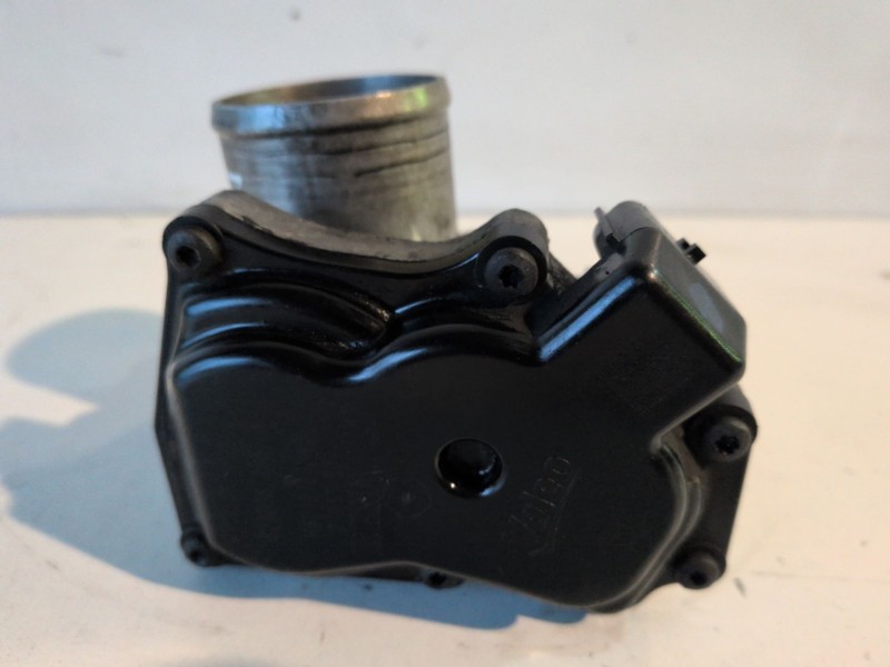 Recambio de caja mariposa para renault trafic ii furgón m9r782 referencia OEM IAM 8200987453B  