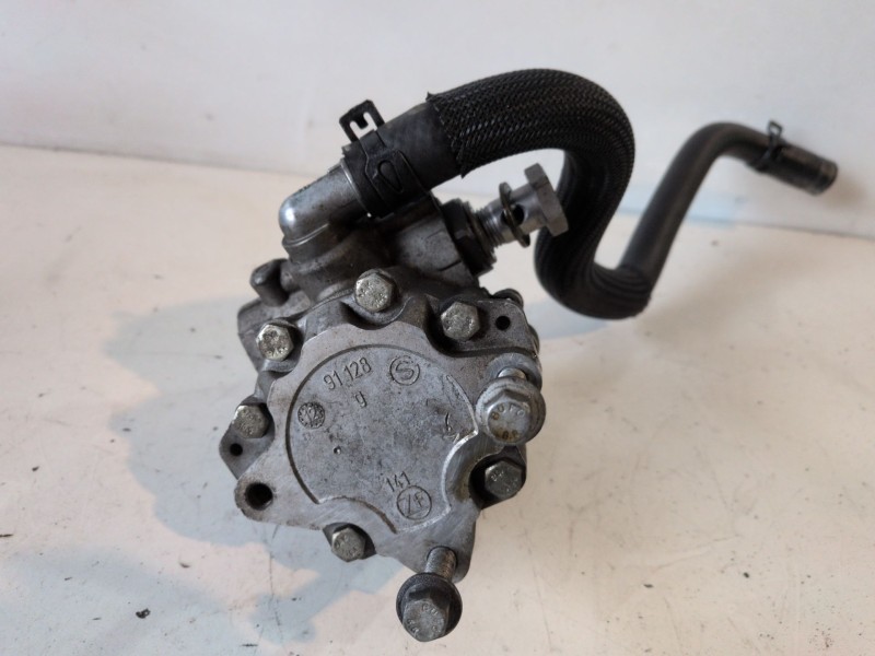 Recambio de bomba direccion para land rover range rover sport 508ps referencia OEM IAM AH323A674AB  