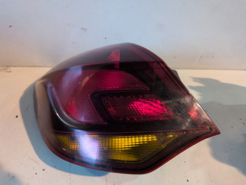 Recambio de piloto trasero izquierdo para opel astra j berlina 5p a20dth referencia OEM IAM   