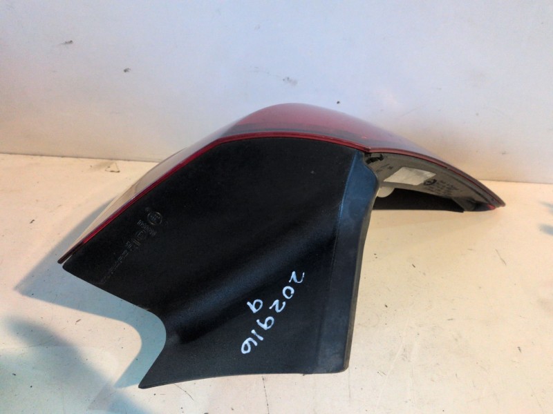 Recambio de piloto trasero izquierdo para opel astra j berlina 5p a20dth referencia OEM IAM   