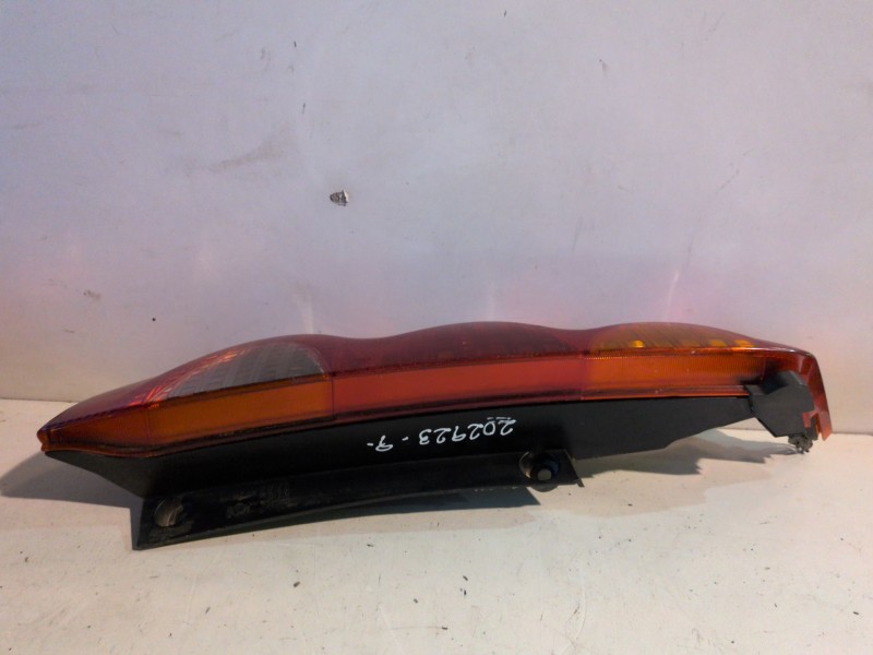 Recambio de piloto trasero izquierdo para nissan note (e11e) k9k referencia OEM IAM   