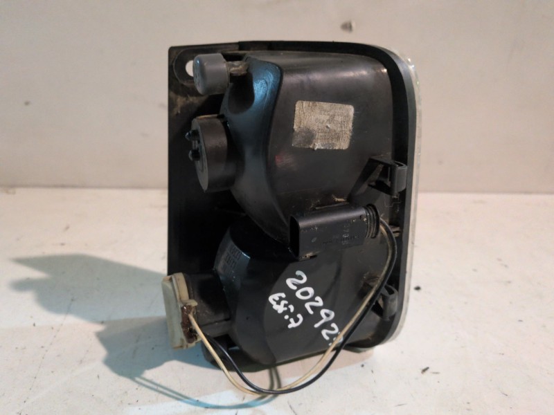 Recambio de piloto trasero derecho para opel vivaro f9q760 referencia OEM IAM   