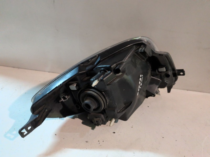Recambio de faro derecho para nissan note (e11e) k9k referencia OEM IAM   