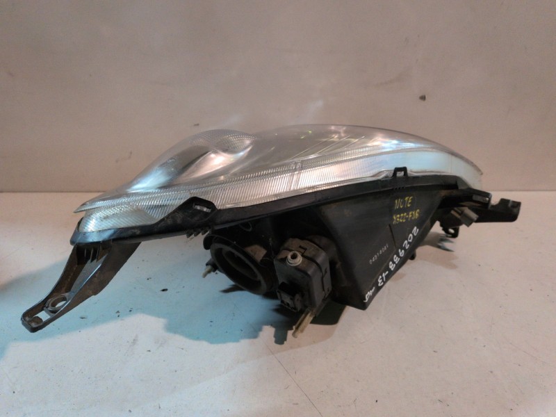 Recambio de faro izquierdo para nissan note (e11e) k9k referencia OEM IAM   