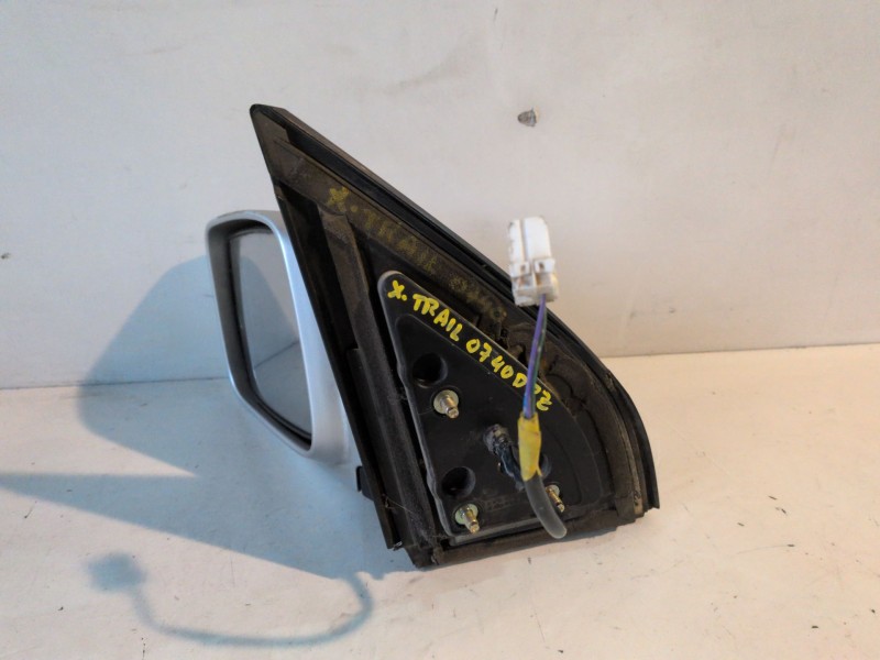 Recambio de retrovisor izquierdo para nissan x-trail (t30) yd22 referencia OEM IAM   