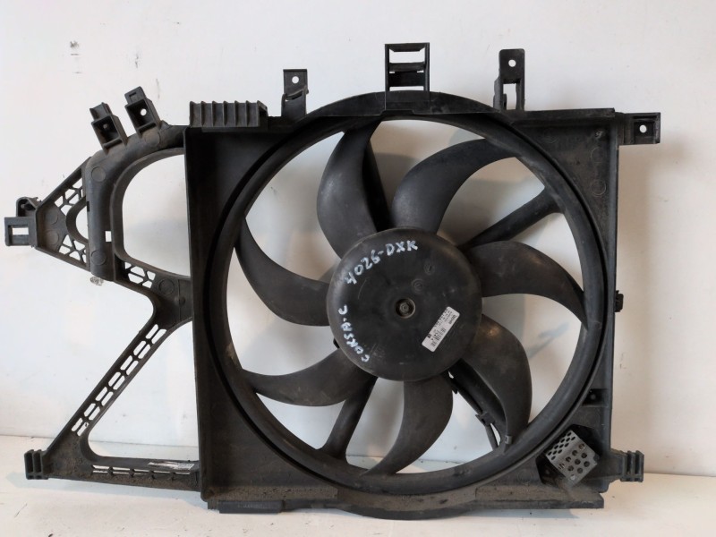 Recambio de electroventilador para opel corsa c z12xep referencia OEM IAM 13204570  