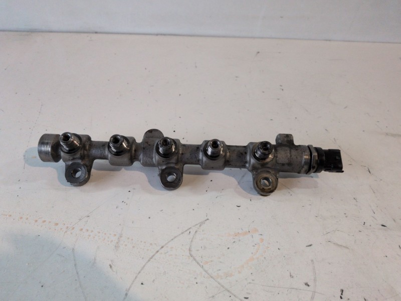 Recambio de rampa inyectora para renault trafic ii furgón m9r782 referencia OEM IAM 0445214251  