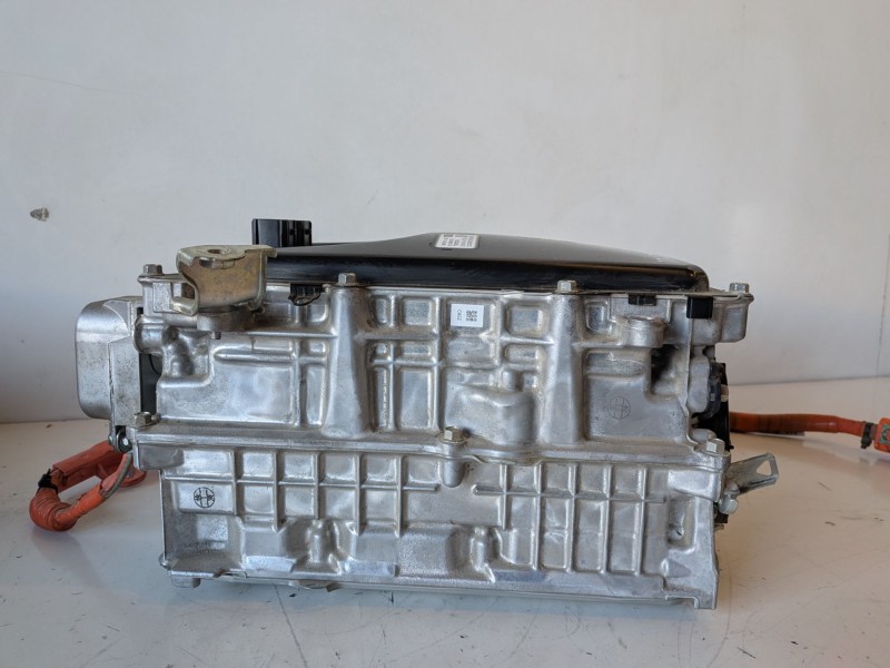 Recambio de inversor para toyota c-hr (x10) 2zr referencia OEM IAM G920047330  