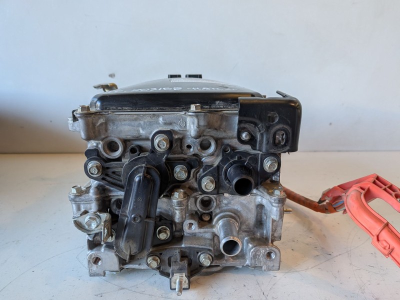 Recambio de inversor para toyota c-hr (x10) 2zr referencia OEM IAM G920047330  