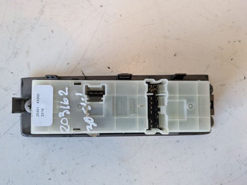 Recambio de mando elevalunas delantero izquierdo para nissan pathfinder (r51) yd25 referencia OEM IAM 254014X00D  